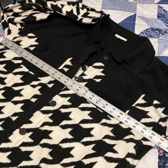 Maurices Black and White Button Down Shirt/Jacket - Picture 4 of 7